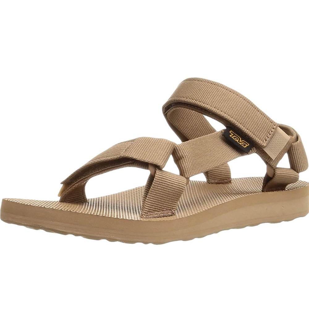 Women’s classic Teva size 6